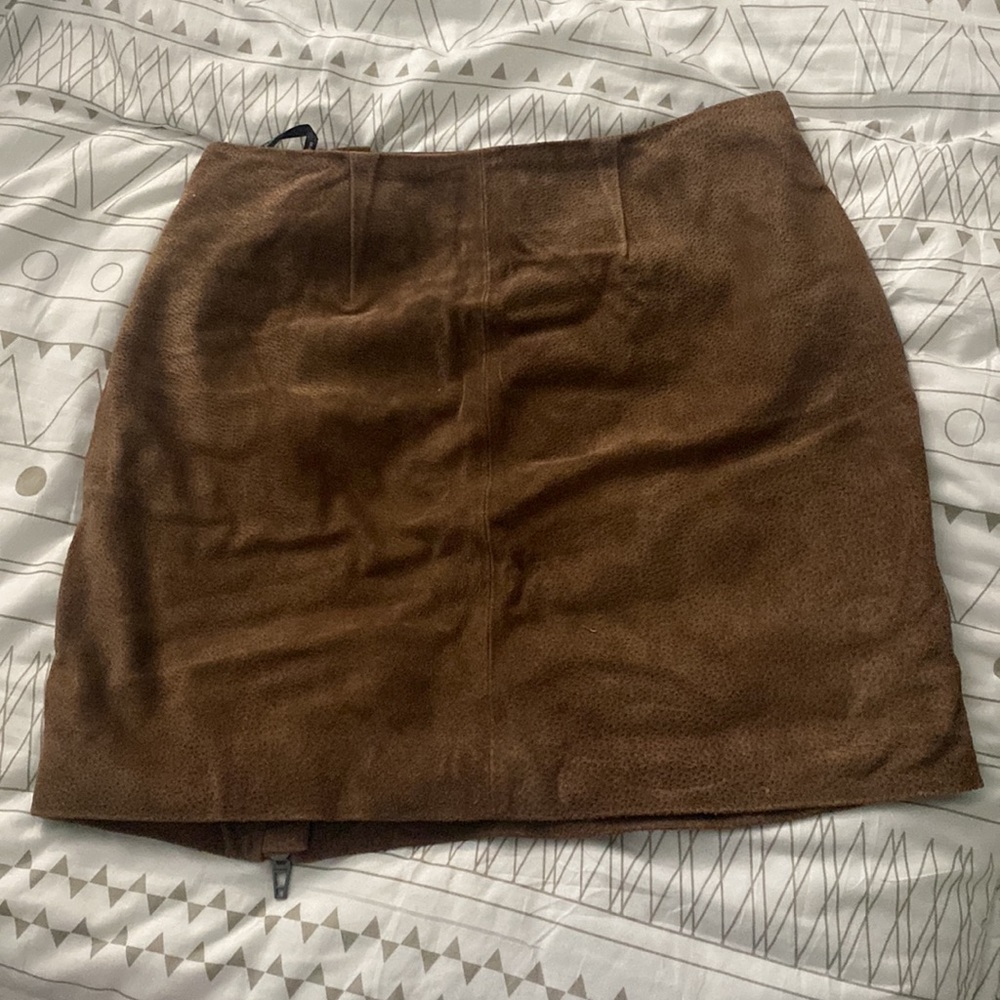 NWOT Faux Suede Mini Skirt in Chocolate Soufflé - Picture 3 of 5